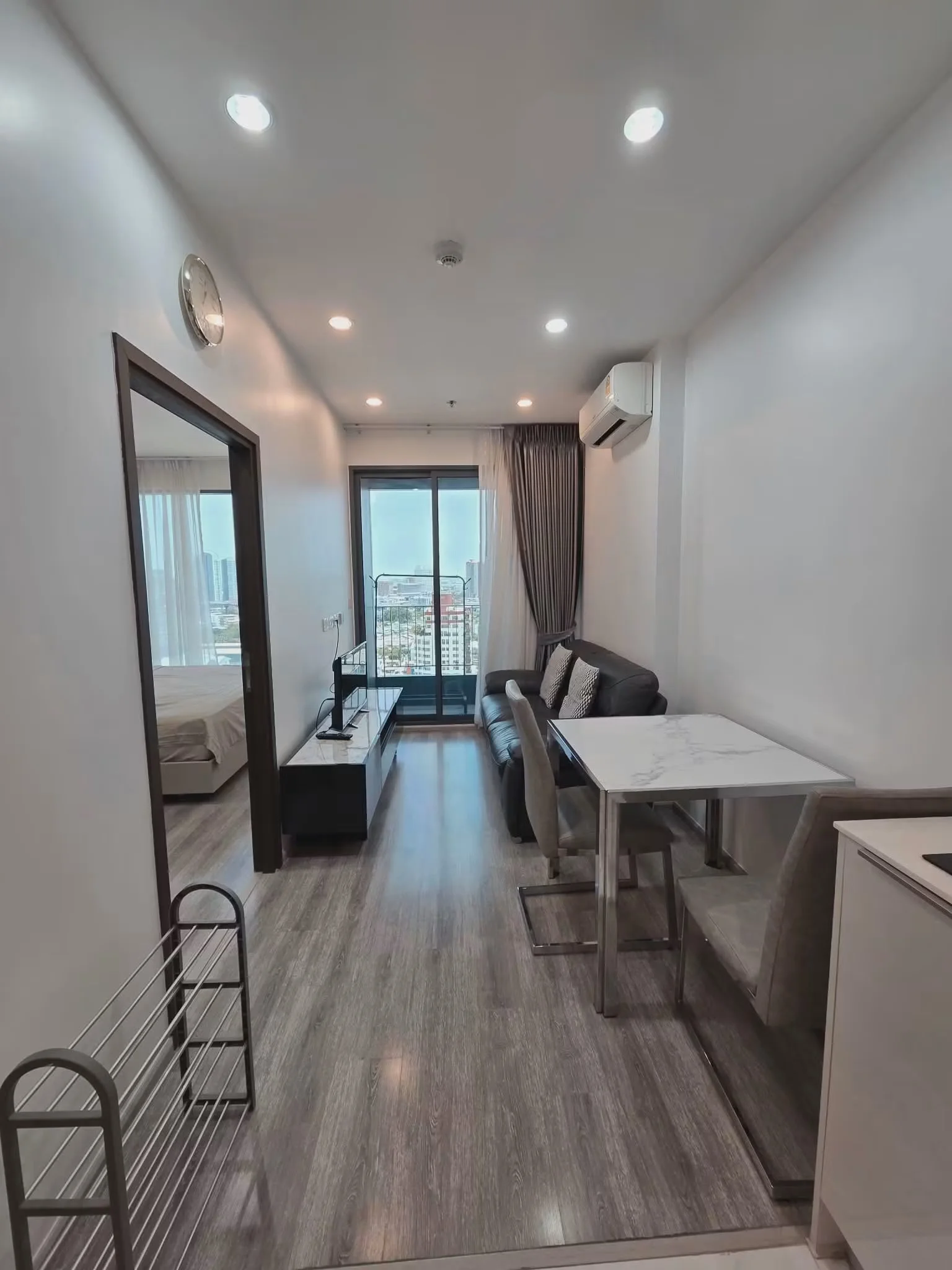 ปล่อยเช่าคอนโด Ideo Mobi Sukhumvit 66 เฟอร์ครบพร้อมเข้าอยู่ ใกล้ BTS อุดมสุข