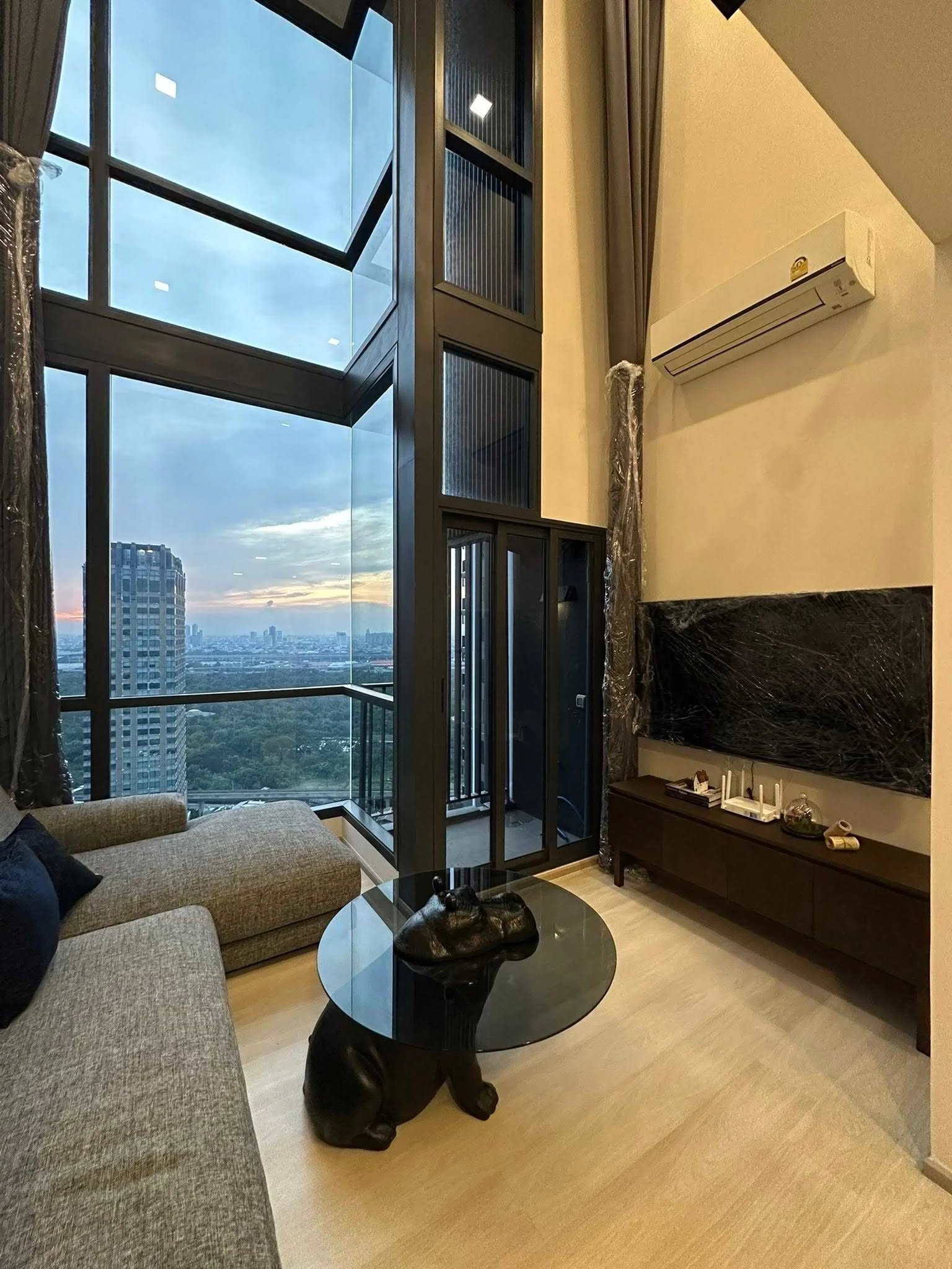 คอนโด The Privacy จตุจักร ห้อง Loft 2 ชั้น เพดานสูง วิวสวนจตุจักร ใกล้ BTS ห้าแยกลาดพร้าว
