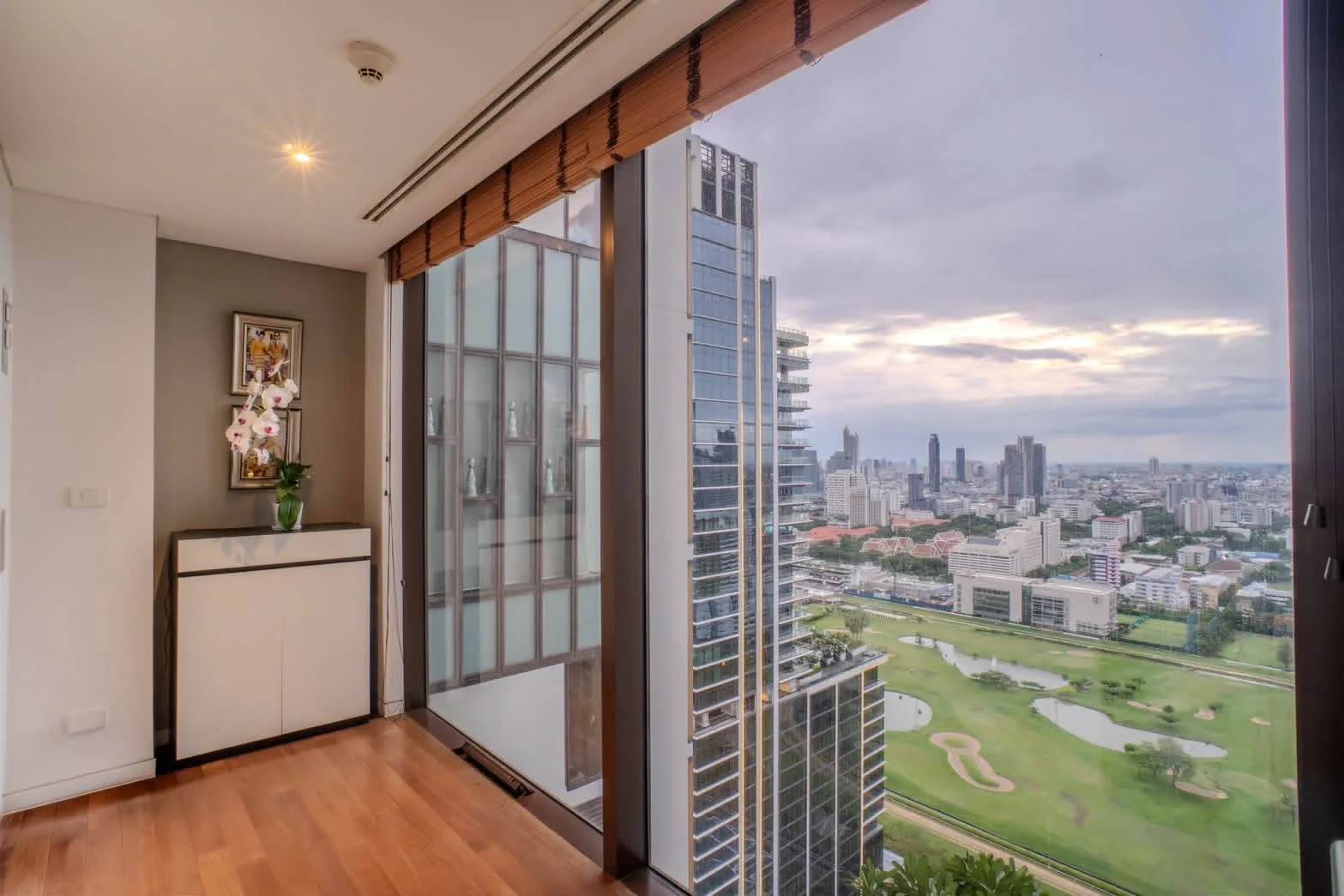 Hansar Residence Rajdamri