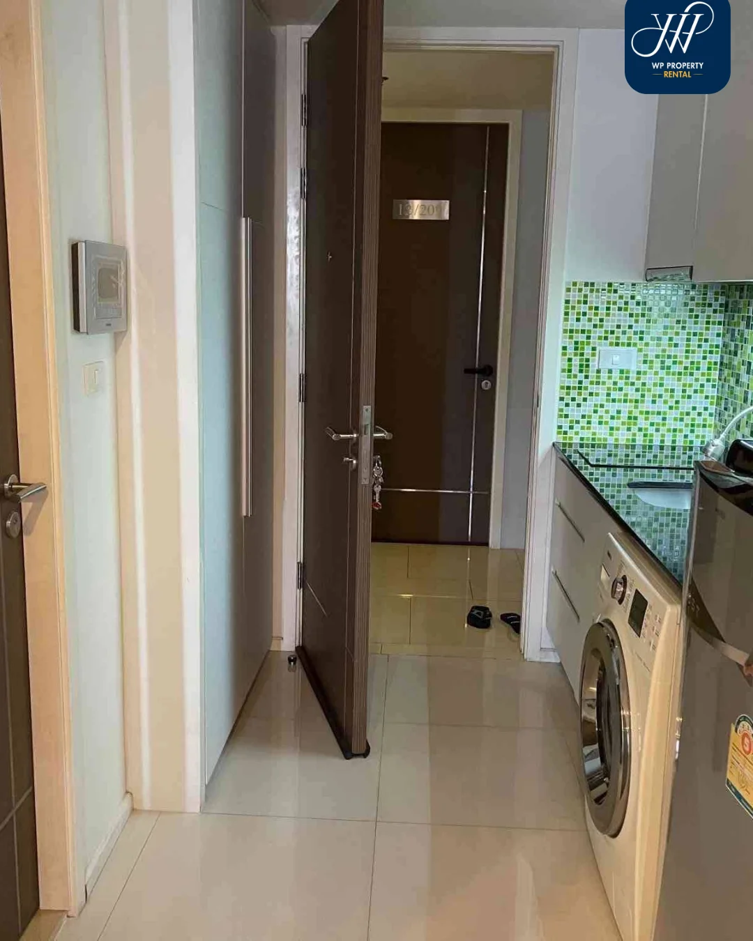 15 Sukhumvit Residences (15 สุขุมวิท เรสซิเดนเซ็ส) ราคาดีที่สุดใจกลางอโศก-สุขุมวิท เพียง 3.5 ล้านบาท