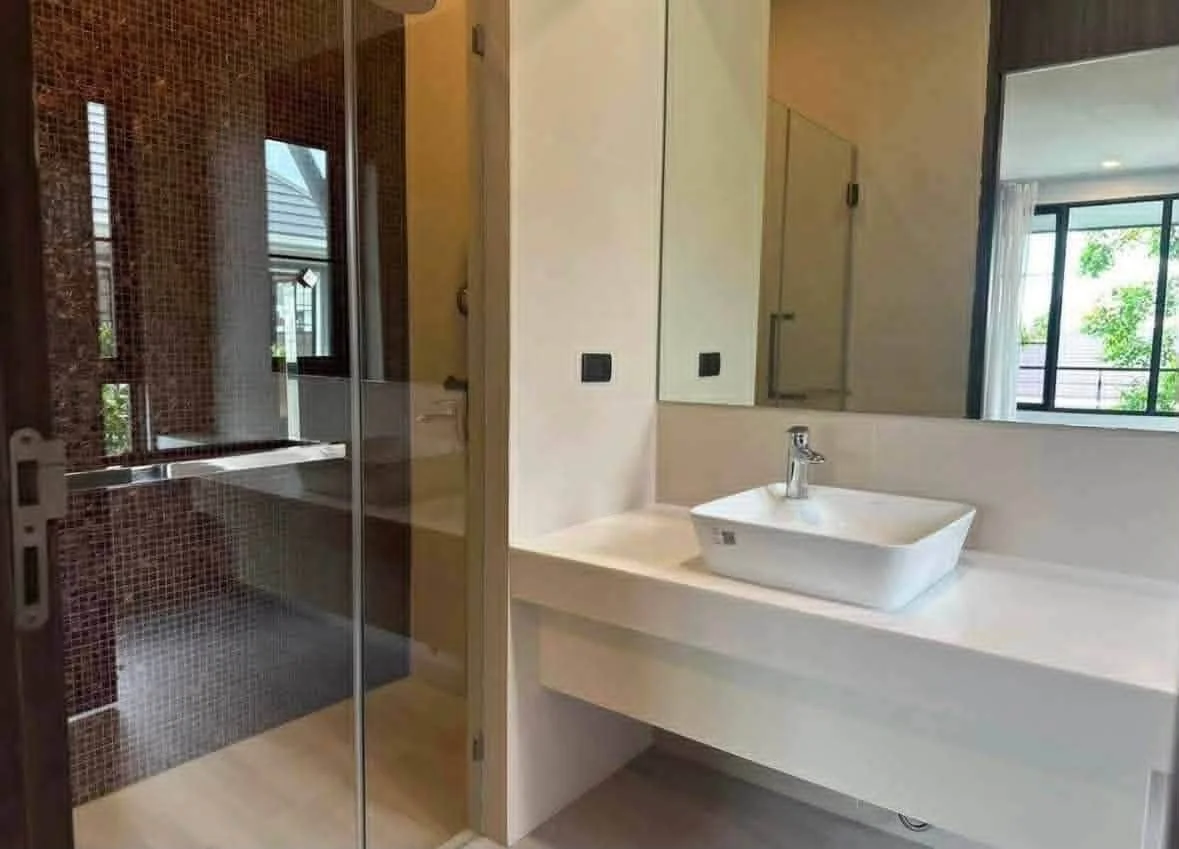 Luxury Pool Villa Sukhumvit 71